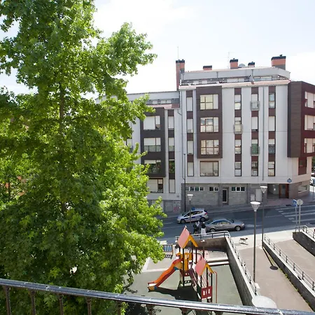 Alberto En Piso Compartido Bano Y Zonas Comunes Compartido Privatunterkunft Bilbao